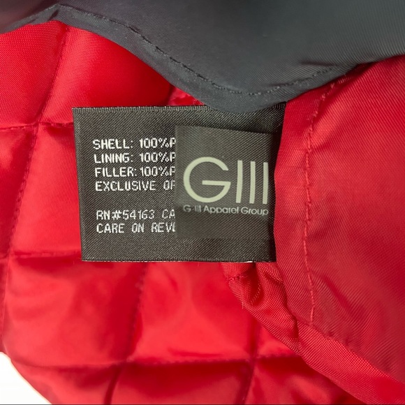 Vince Camuto New Navy with Red Lining Size Small - Picture 6 of 16